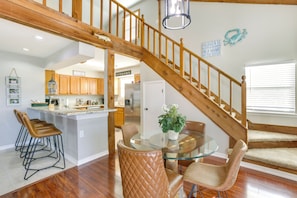 House (2 Bedrooms) | Interior - Bayou Bliss: Barataria Waterfront Getaway w/ Dock! (Barataria)