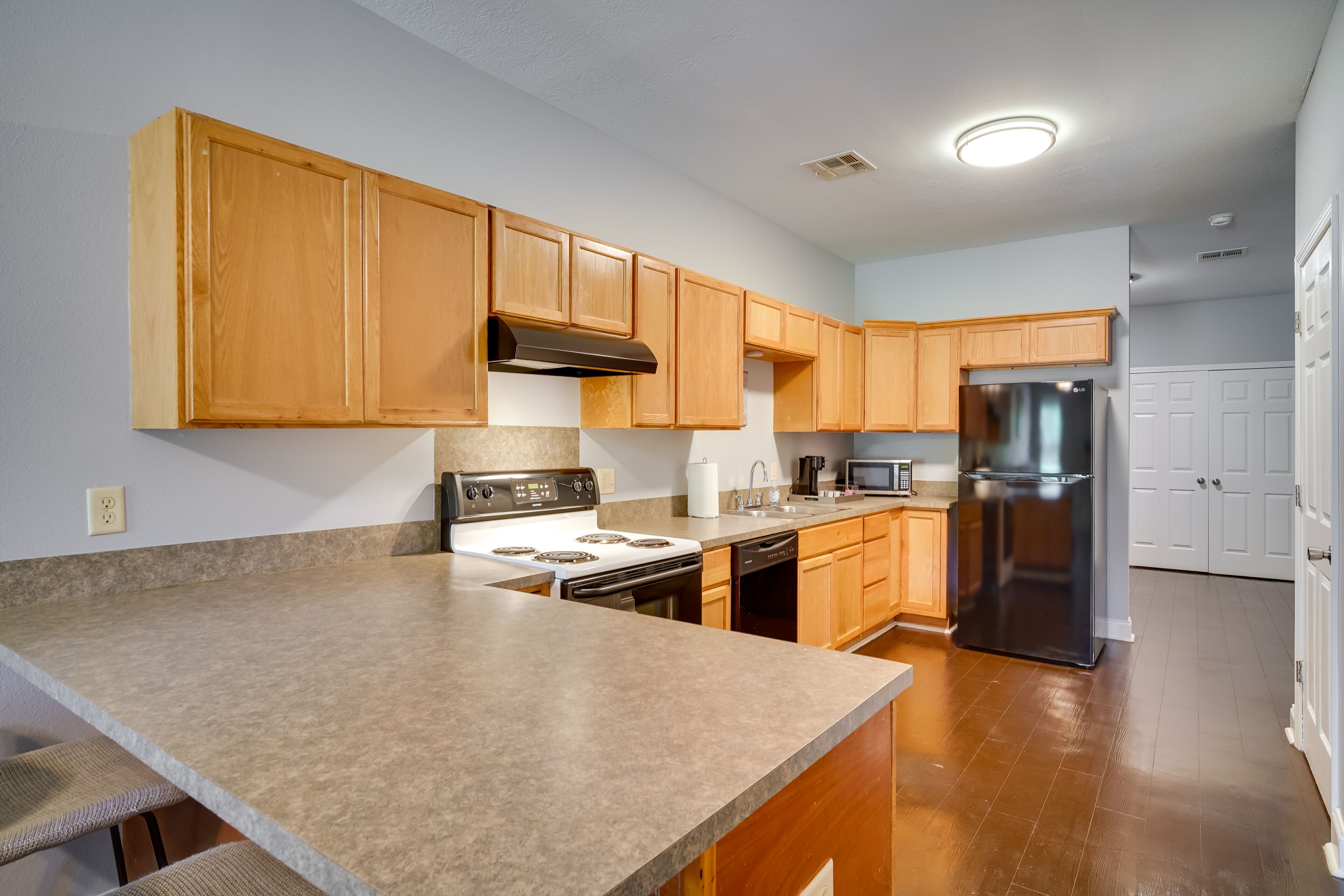 Microwave, oven, stovetop, dishwasher