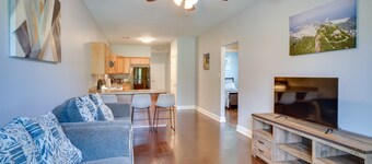 Charming Lake Charles Retreat w/ Charcoal Grill!