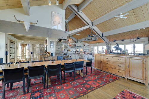 Cora Home w/ Mountain Views - Fishing On-site!
