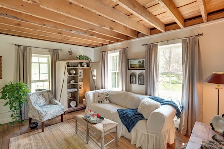 Interior. 12-acre Vacation Rental in the Berkshires!