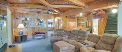 Casa (Multiple Bedrooms) | Interior