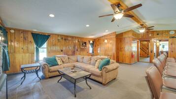 House (Multiple Bedrooms) | Interior