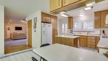 House (4 Bedrooms) | Bahagian dalam