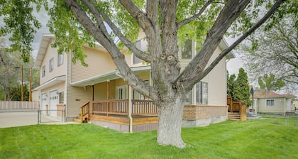 Charming Elko Home w/ Pool Table!