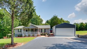 Exterior - White Bluff Rental w/ Seasonal Pool & Fire Pit! (White Bluff)