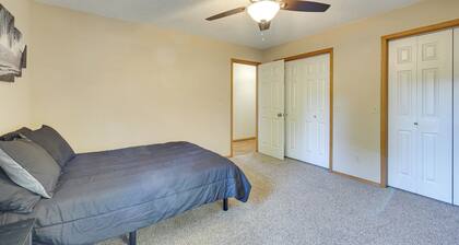 Peaceful Pineville Vacation Rental w/ Grill!
