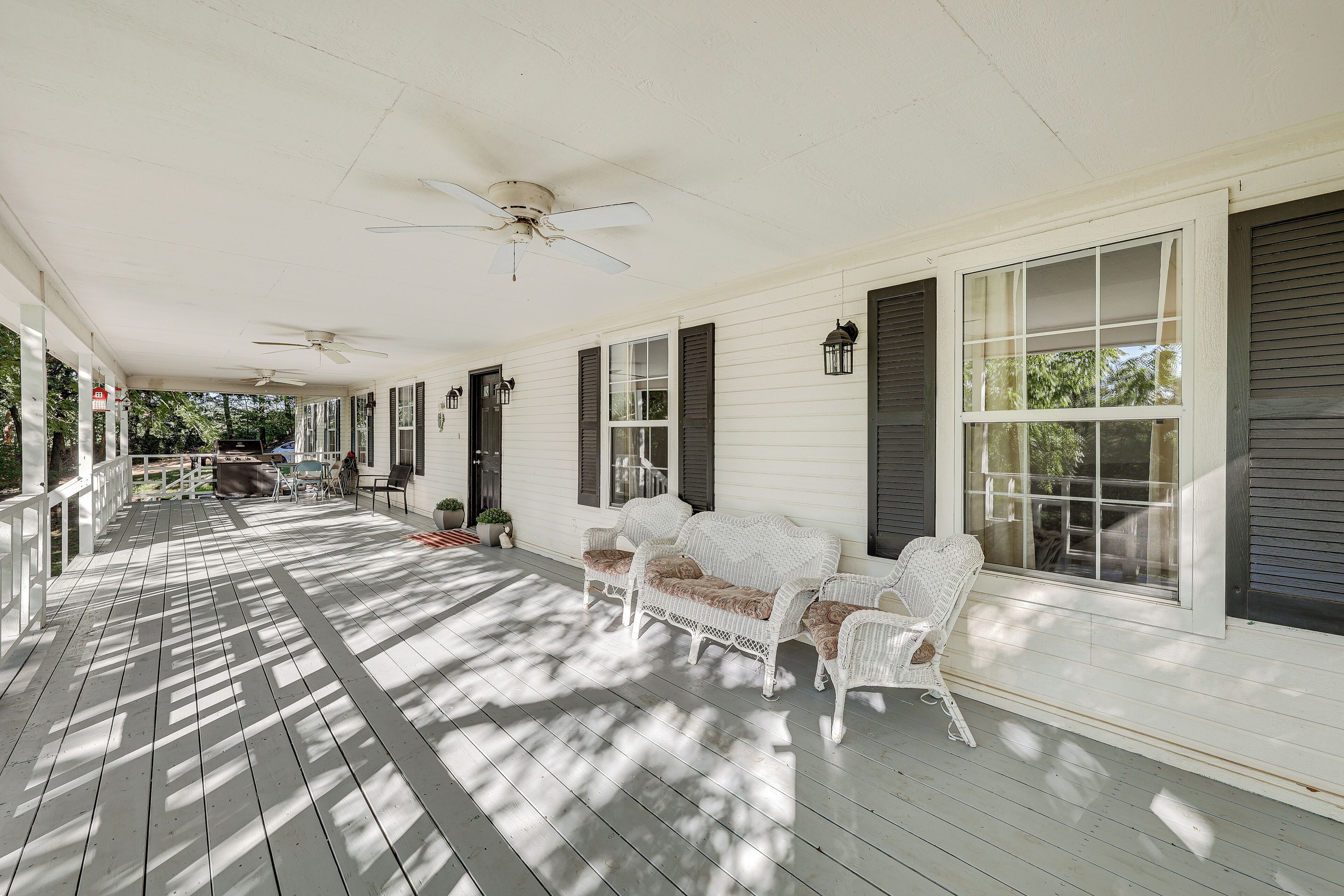 House (5 Bedrooms) | Interior