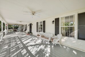 House (5 Bedrooms) | Interior