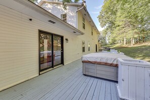 House (5 Bedrooms) | Interior