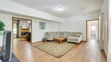 Rumah (5 Bedrooms) | Interior