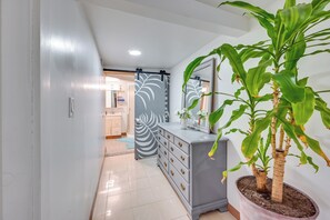 Apartment (0 Bedroom) | Bahagian dalam