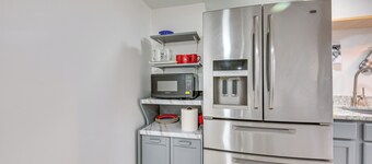 East Hartford Studio ~ 4 Mi to Downtown Hartford!