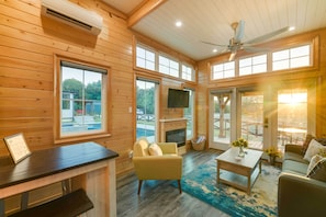 House (1 Bedroom) | Interior - ~ 11 Mi to Lake Whitney: Tree-lined Cabin w/ Deck (Whitney)