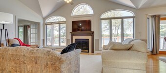 Spacious Lakefront New Auburn Home w/ Sunroom