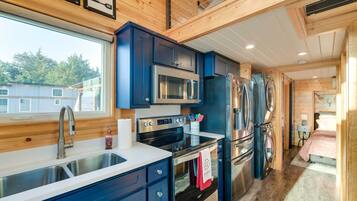 House (1 Bedroom) | Interior