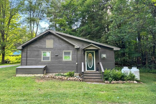 1 Mi to Brantingham Lake: New York Getaway!