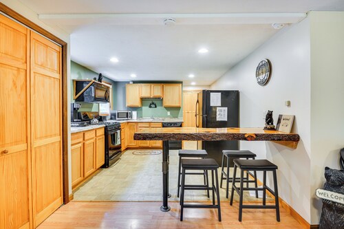 1 Mi to Brantingham Lake: New York Getaway!