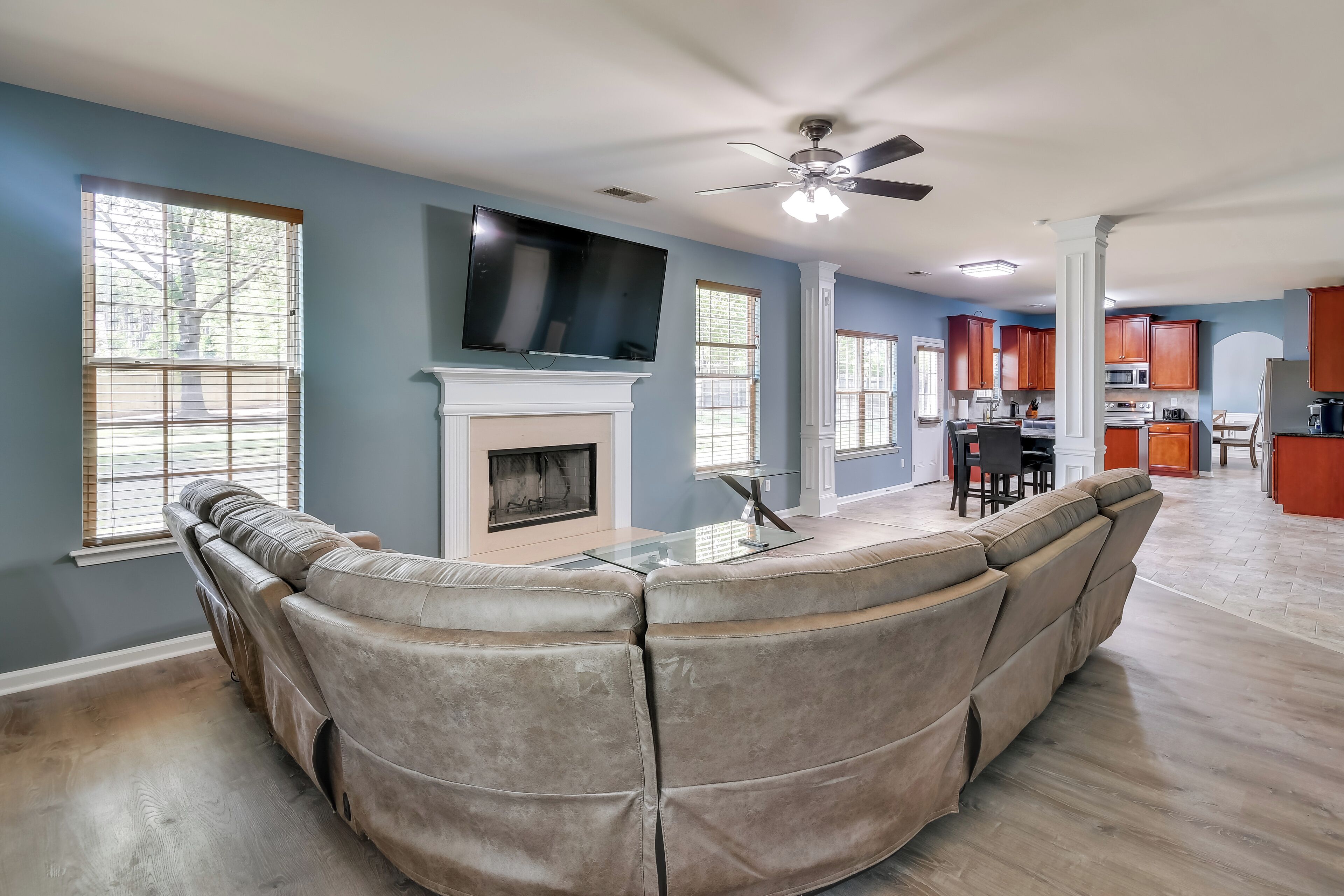 House (5 Bedrooms) | Interior