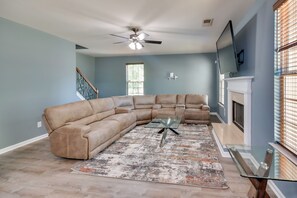 House (5 Bedrooms) | Interior