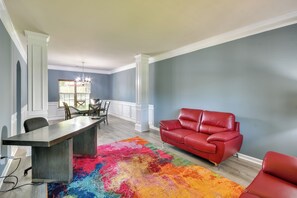 Rumah (5 Bedrooms) | Interior