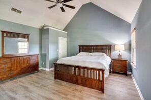 Rumah (5 Bedrooms) | Interior