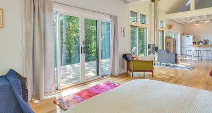 Fire Pit & Views: Pet-friendly Spruce Pine Studio