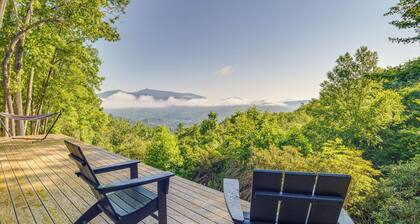 Pet-friendly Studio w/ Views in Spruce Pine!