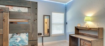 Quaint Noble Home: 6 Mi to University of Oklahoma!