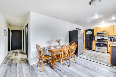 Olympic Peninsula Vacation Rental: 1 Mi to Water