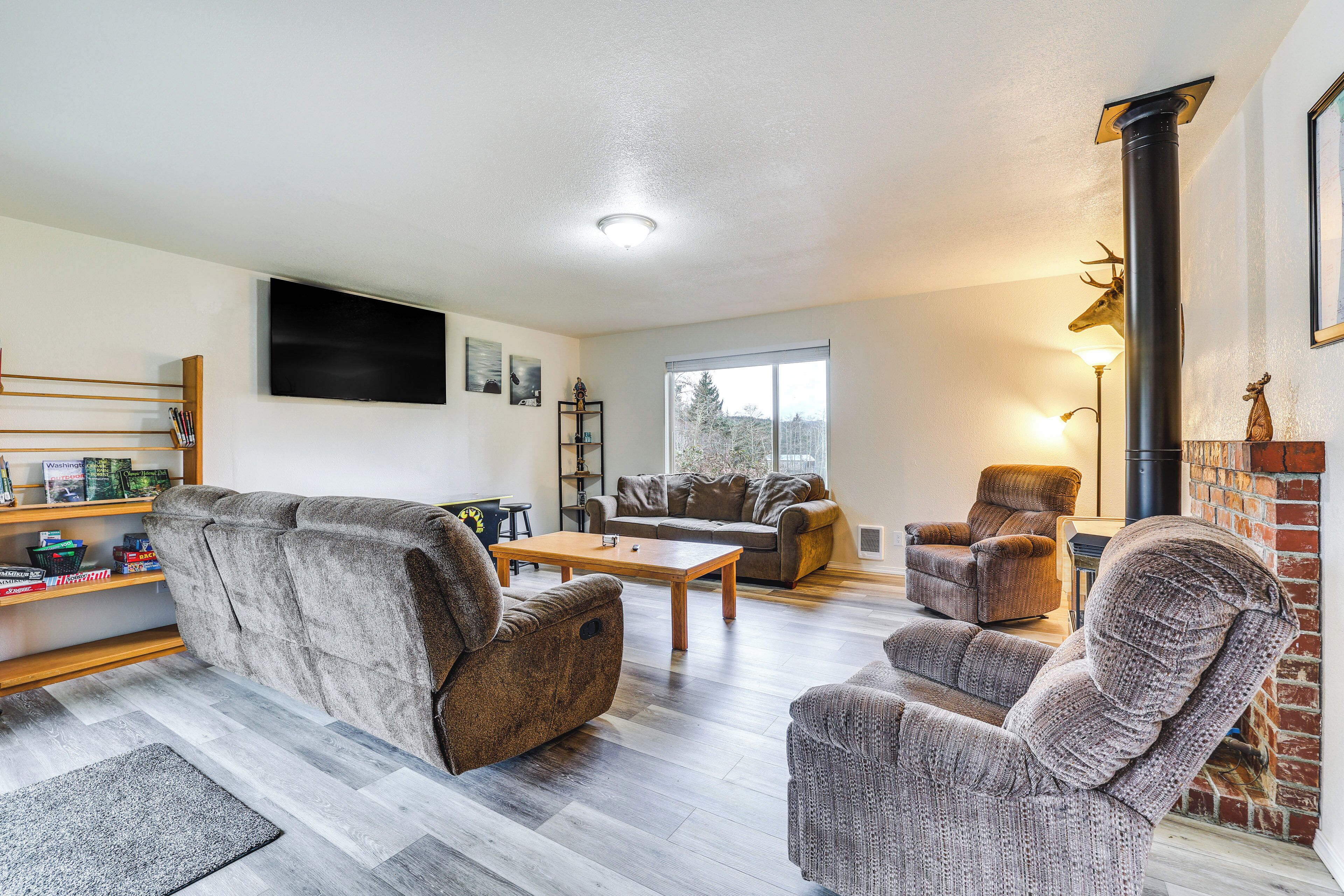 House (3 Bedrooms) | Interior