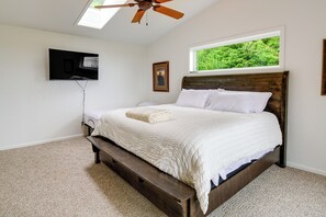 House (3 Bedrooms) | Interior - Seiku Vacation Rental w/ Deck & Ocean Views (Sekiu)