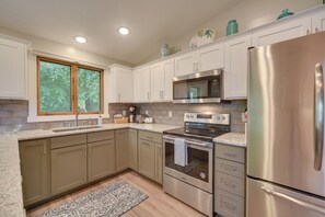 Talo (3 Bedrooms) | Sisätilat