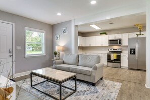 Interior - Pensacola Vacation Rental ~ 5 Mi to Beach! (Pensacola)