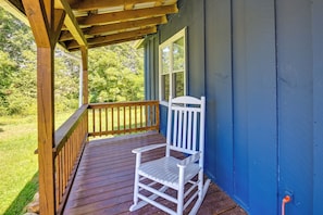 House (2 Bedrooms) | Interior - Creek, Trails & Falls! Rural Red River Gorge Cabin (Campton)