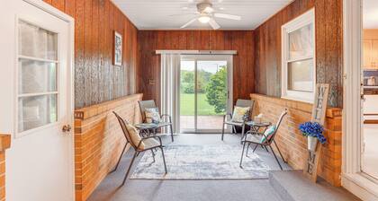 1 Mi to Hersheypark: Home w/ Patio in Hershey!