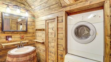 Apartment (0 Bedroom) | Interior