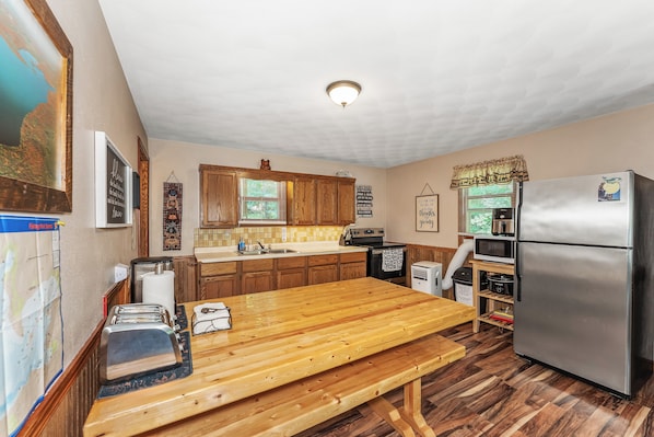 House (2 Bedrooms) | Interior - Lakefront Phelps Cabin w/ Boat Dock & Water Toys! (Phelps)