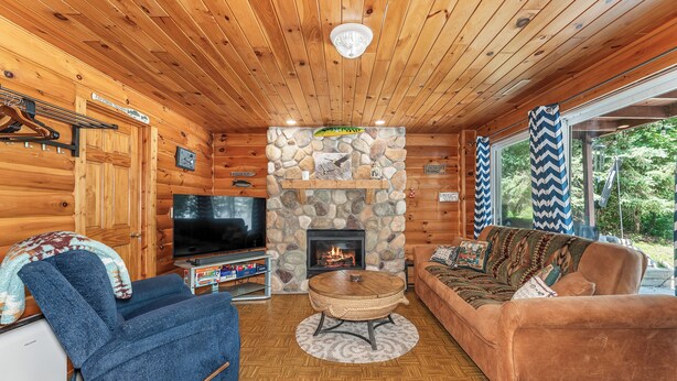 House (2 Bedrooms) | Interior - Lakefront Phelps Cabin w/ Boat Dock & Water Toys! (Phelps)