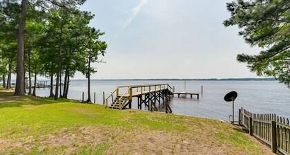 Cozy Edenton Vacation Rental w/ Boat Dock Access!