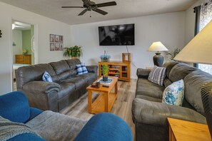 House (2 Bedrooms) | Interior