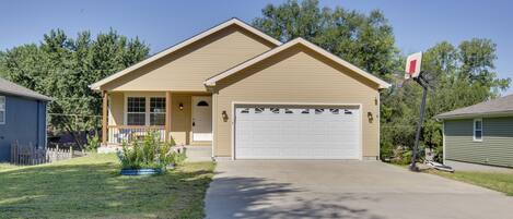 House (3 Bedrooms) | Front of property