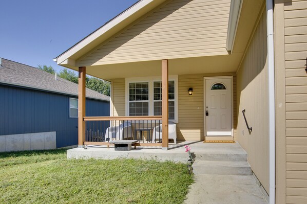 House (3 Bedrooms) | Interior - Family-friendly Lansing Home With Covered Balcony! (Lansing)