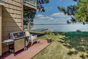 Interior - Lakefront Chippewa Falls Haven w/ Private Deck! (Chippewa Falls)