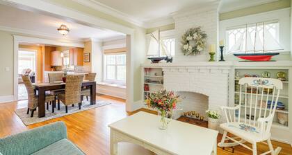 Cozy Michigan Retreat w/ Deck & Gas Grill!