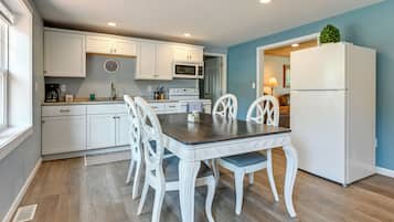 Cottage (2 Bedrooms) | Interior