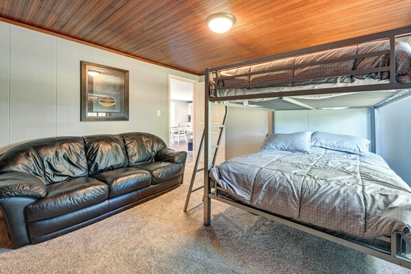 Cottage (2 Bedrooms) | Interior