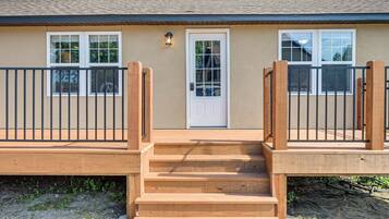 Cottage (2 Bedrooms) | Interior