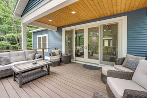 House (5 Bedrooms) | Interior - Dock & Yard Games: Lakefront Michigan Getaway! (Free Soil)