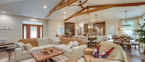 House (5 Bedrooms) | Front of property